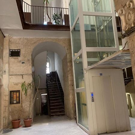 Palazzo Dei Tabacchi Apartment บารี ภายนอก รูปภาพ